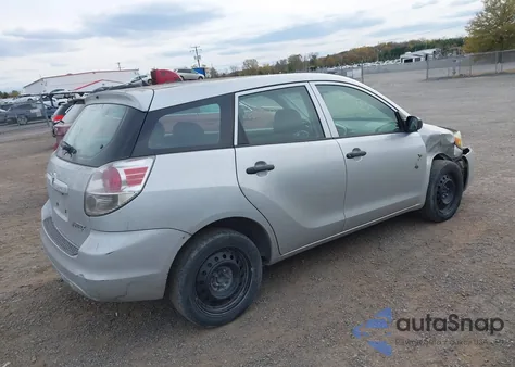 2005 Toyota Matrix z USA, uszkodzony, nr VIN 2T1KR32E85C495845
